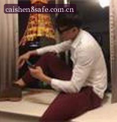 李强